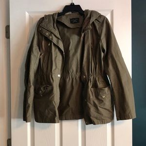Green light weight jacket